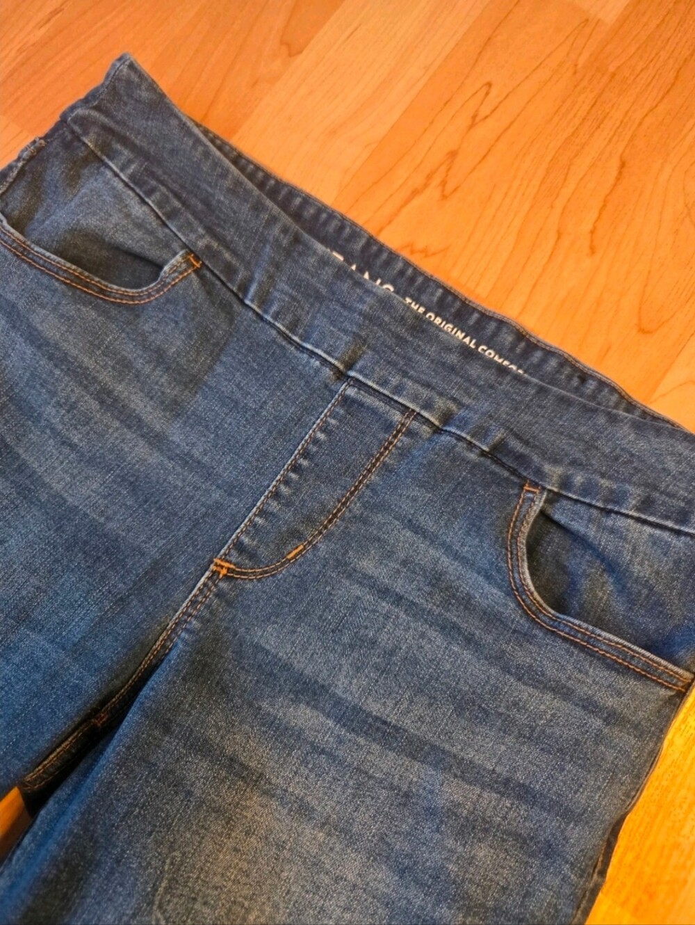Reitmans R Jeans pull-on capris - Picture 2 of 9